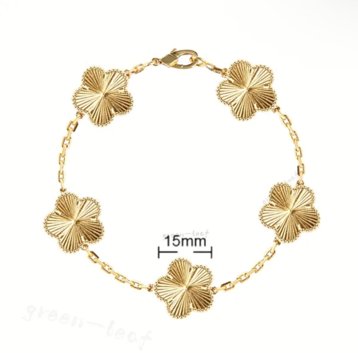 Van Cl33f Ribbed Gold bracelet